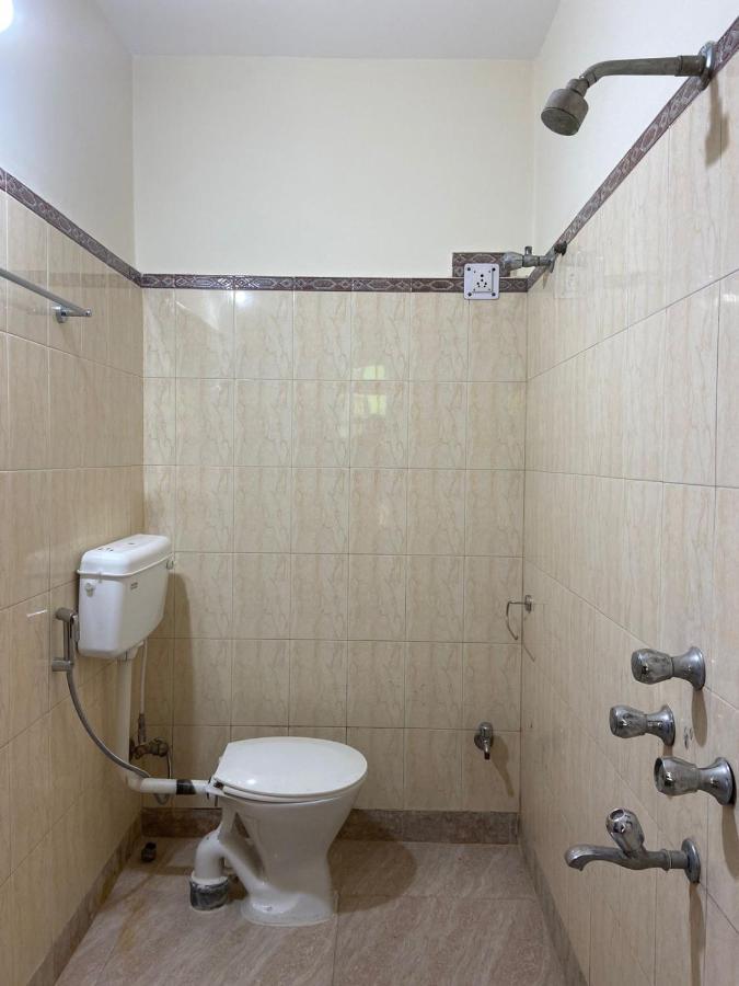 Maria'S Homestay Силигури Экстерьер фото