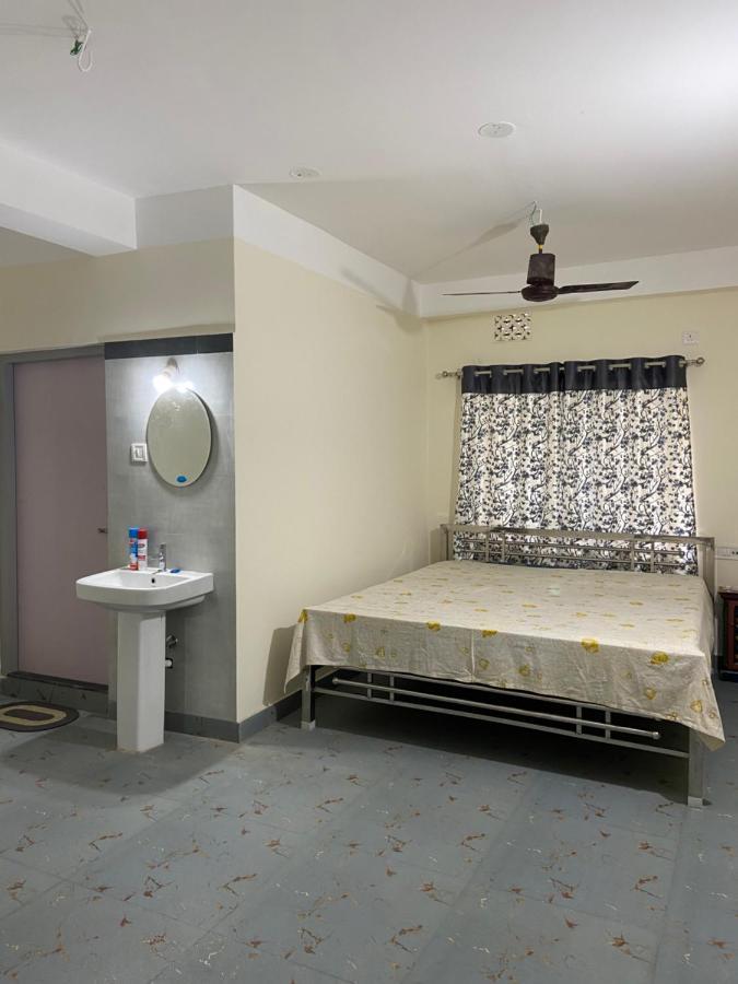 Maria'S Homestay Силигури Экстерьер фото